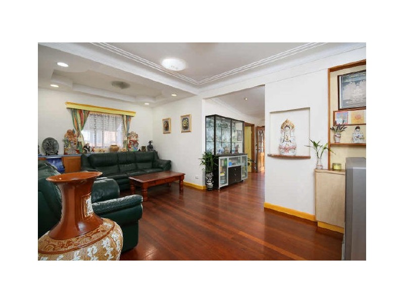 20 Highland Road, Peakhurst NSW 2210