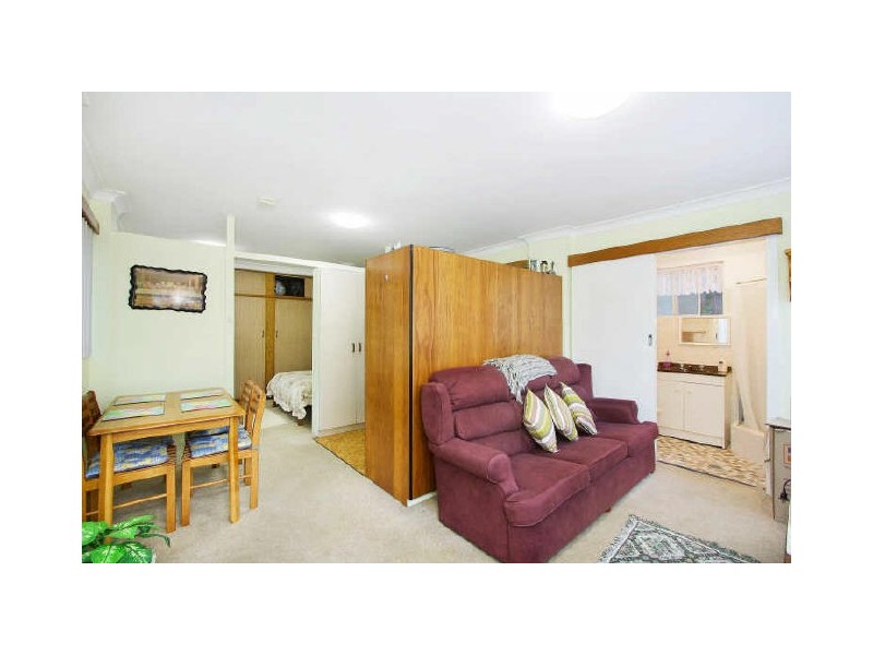 77 Ogilvy Street, Peakhurst NSW 2210