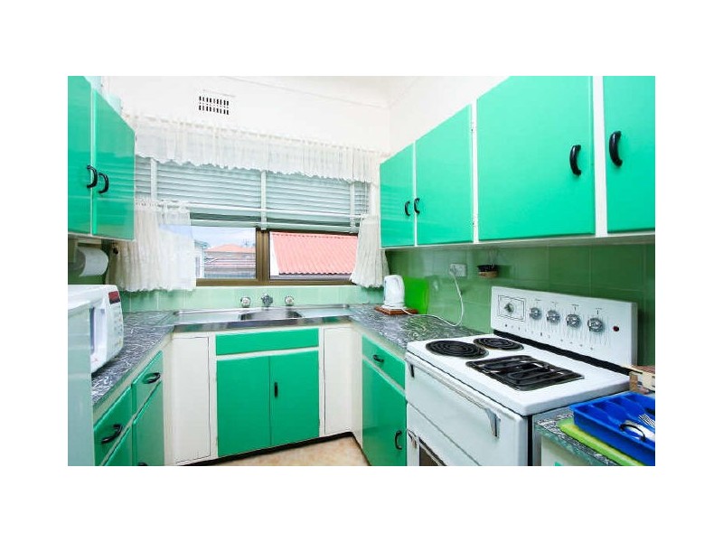 6 William Road, Riverwood NSW 2210