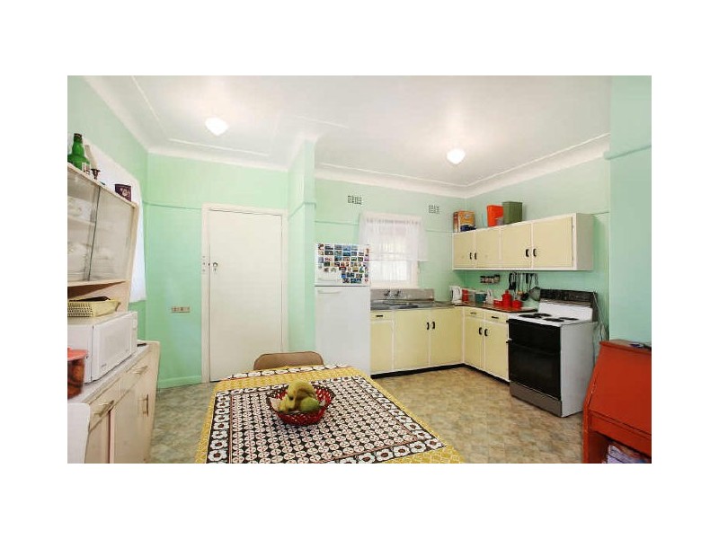 3 William Road, Riverwood NSW 2210