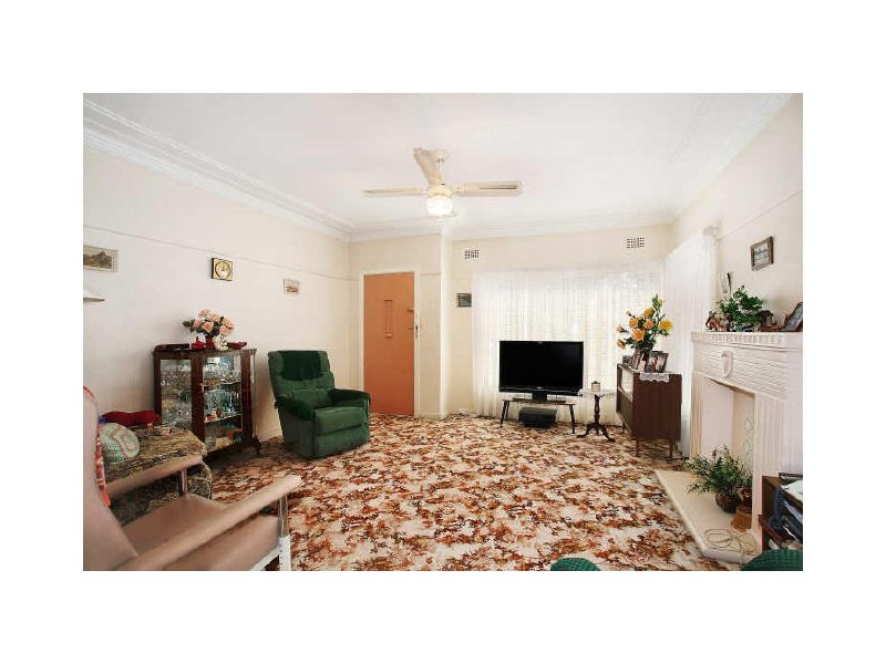 3 William Road, Riverwood NSW 2210