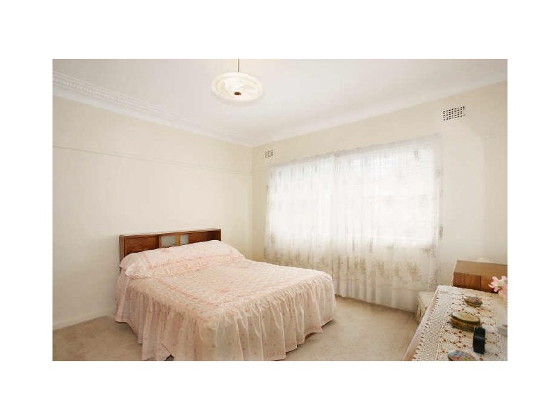 3 William Road, Riverwood NSW 2210