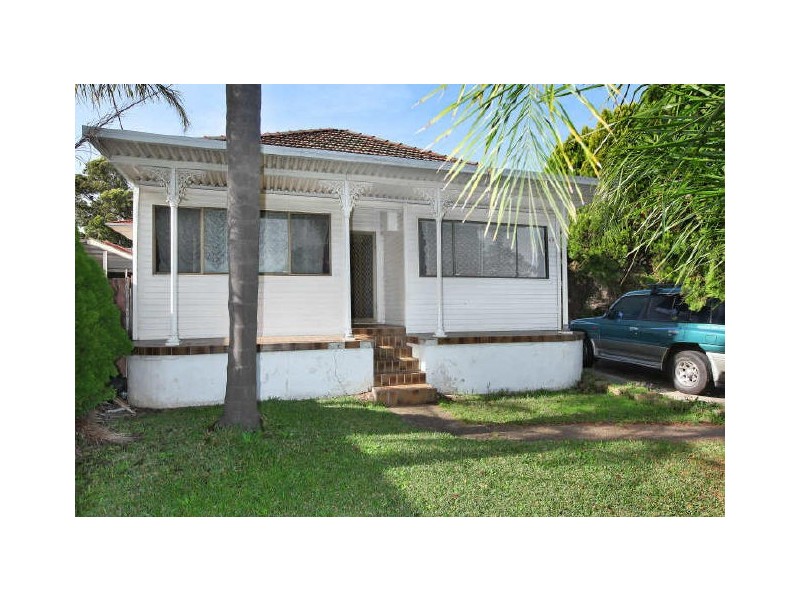 63 Bonds Road, Peakhurst NSW 2210