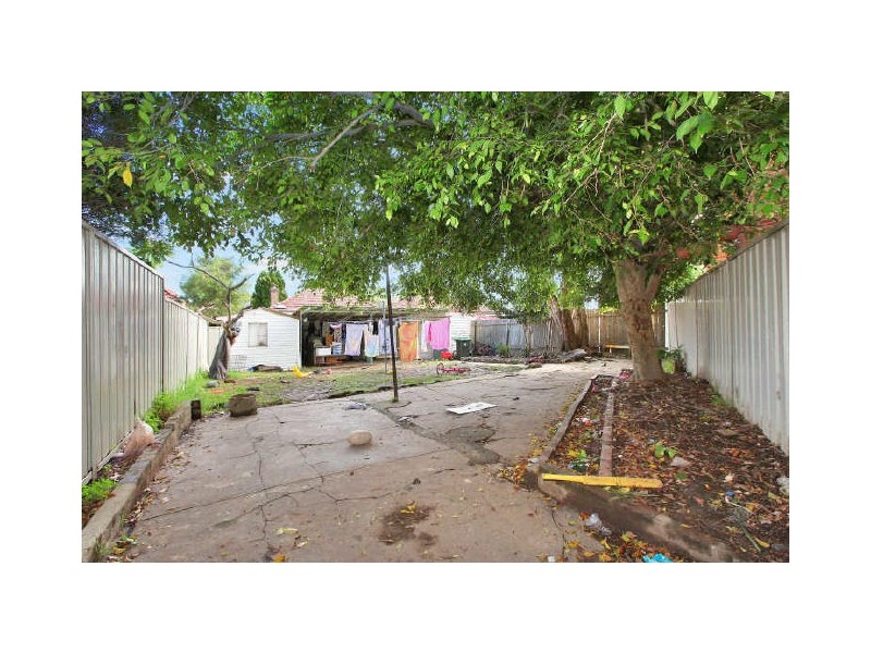 63 Bonds Road, Peakhurst NSW 2210