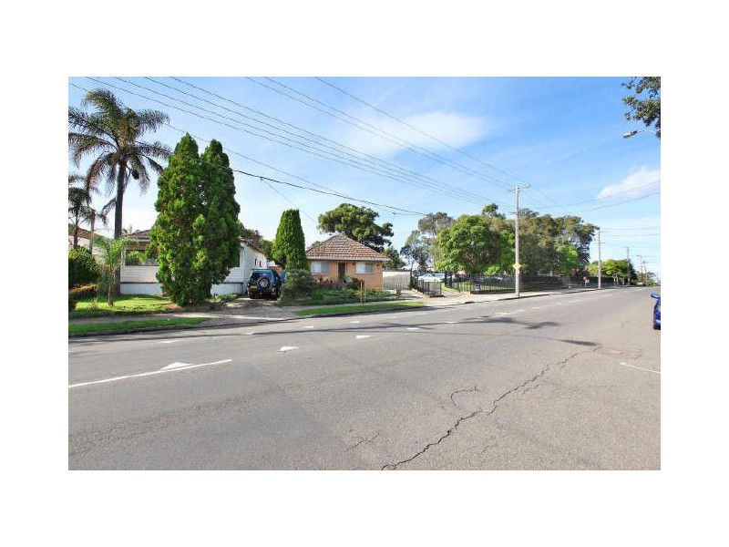 63 Bonds Road, Peakhurst NSW 2210