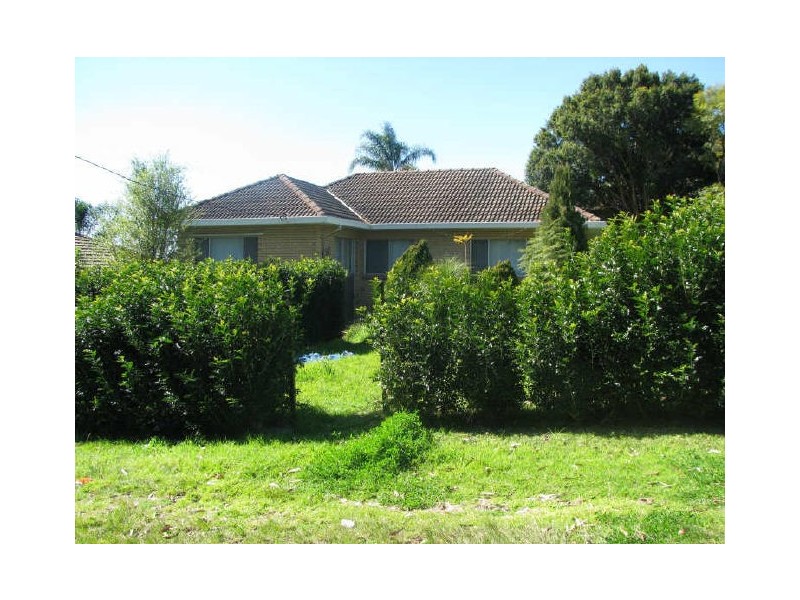 4 Ponderosa Place, Lugarno NSW 2210