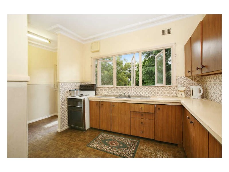 26 Allwood Crescent, Lugarno NSW 2210