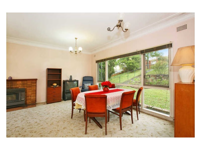 26 Allwood Crescent, Lugarno NSW 2210