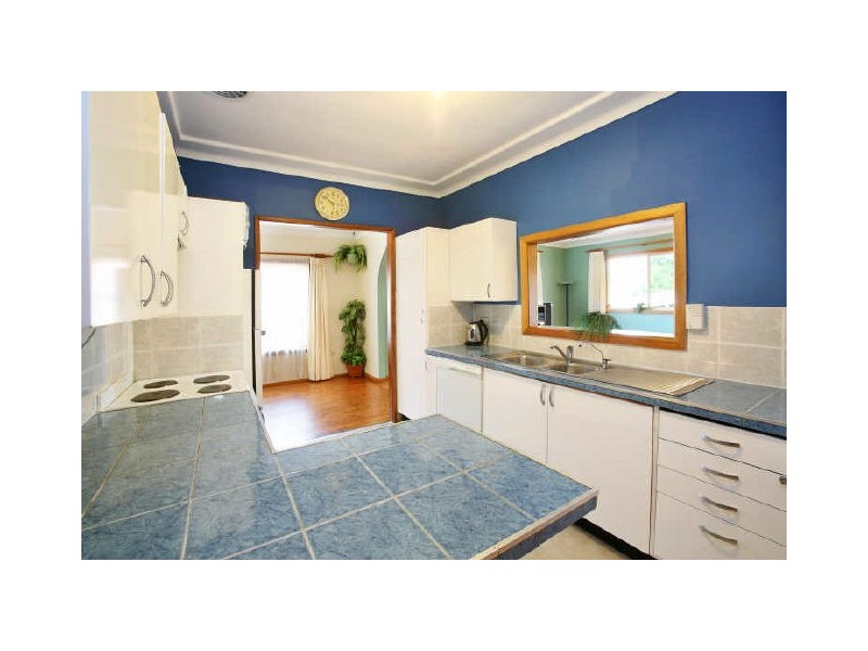 38 Park Street, Peakhurst NSW 2210