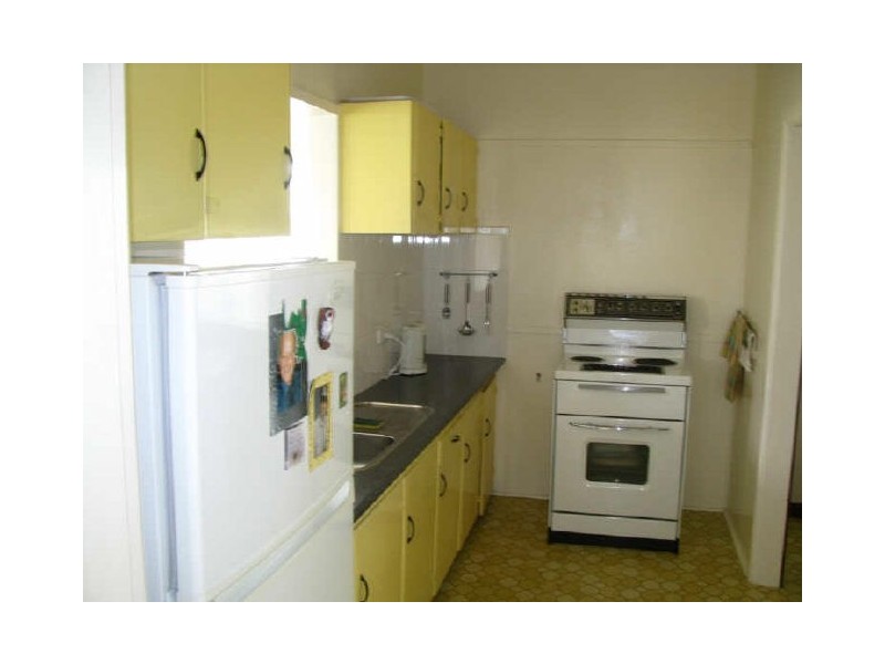 1 Clarke Street, Peakhurst NSW 2210