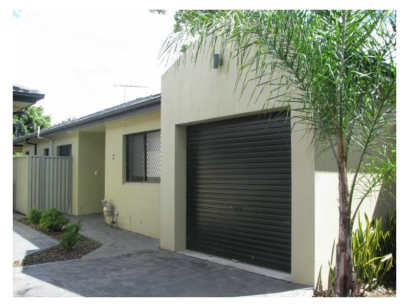 2/916 Forest Road, Peakhurst NSW 2210