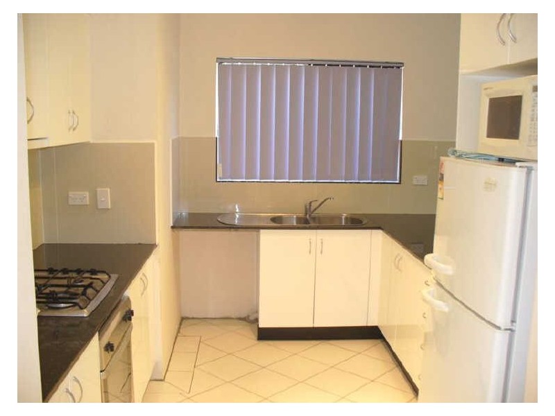 2/916 Forest Road, Peakhurst NSW 2210