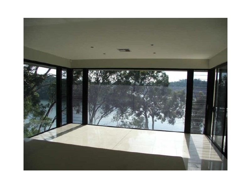 66A Moons Avenue, Lugarno NSW 2210