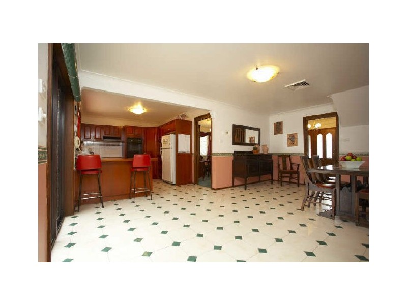 1040 Forest Road, Lugarno NSW 2210