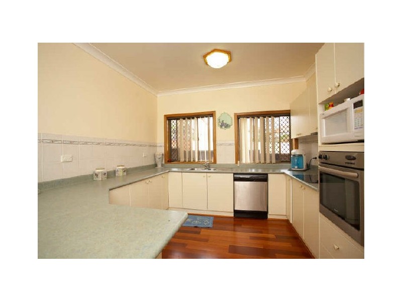 4 Collaroy Avenue, Peakhurst NSW 2210