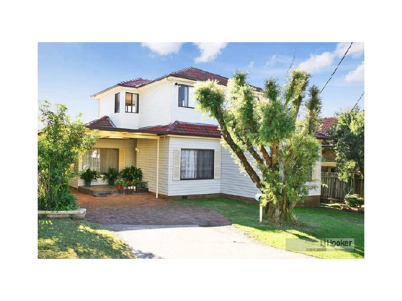 12 Highland Road, Peakhurst NSW 2210