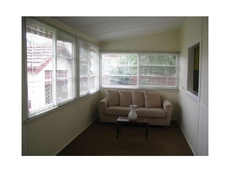 1 Clarke Street North, Peakhurst NSW 2210