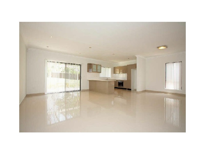 33A Jacques Avenue, Peakhurst NSW 2210