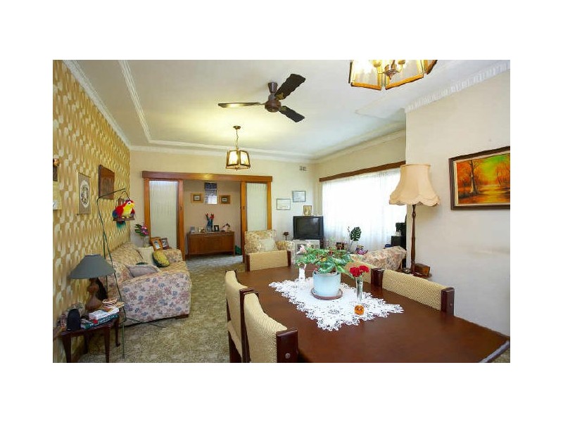 885 Forest Road, Lugarno NSW 2210