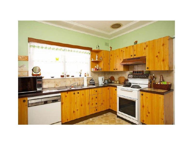 885 Forest Road, Lugarno NSW 2210