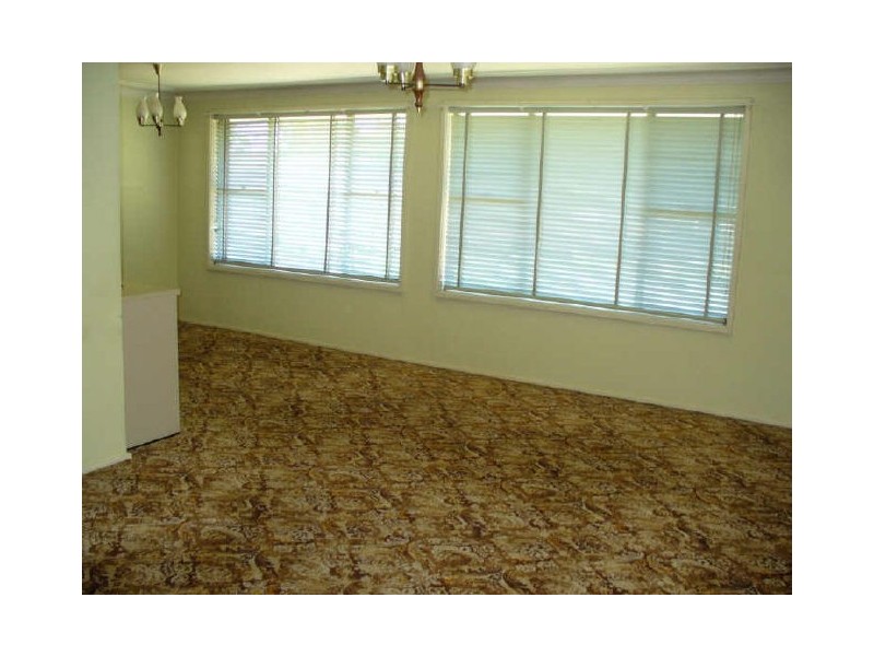 12 David Place, Peakhurst NSW 2210