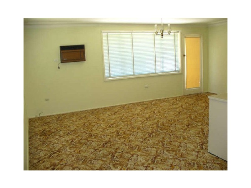 12 David Place, Peakhurst NSW 2210