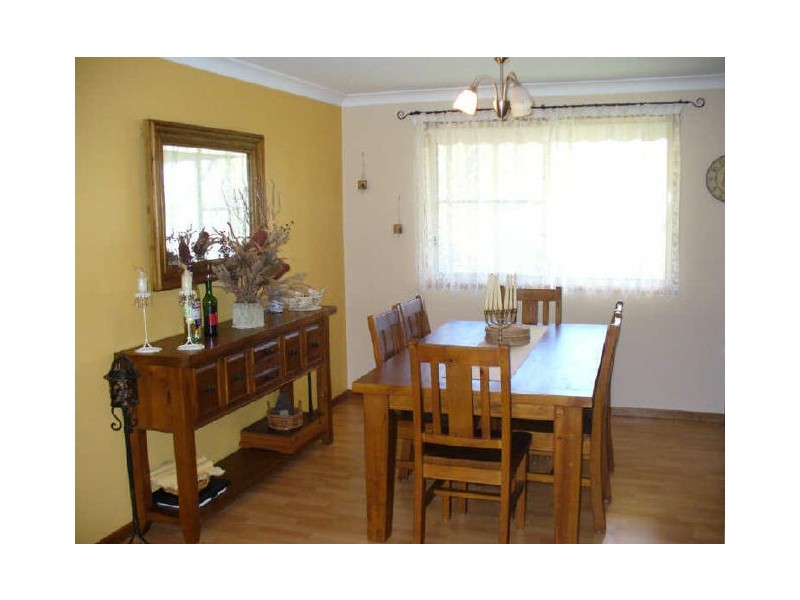 17 Barnes Crescent, Menai NSW 2234