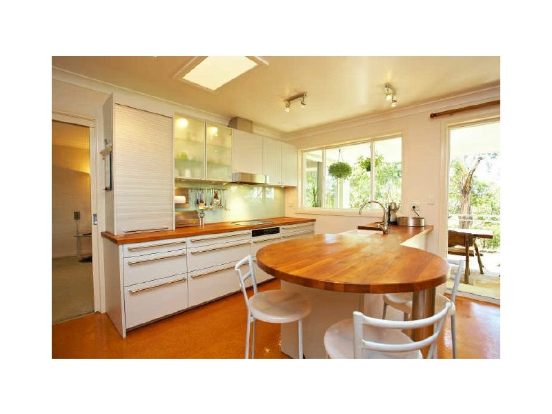 22 Wayne Avenue, Lugarno NSW 2210