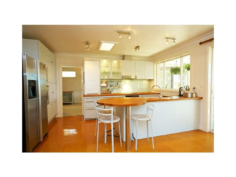 22 Wayne Avenue, Lugarno NSW 2210