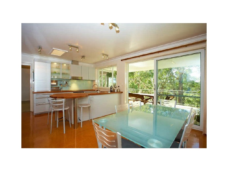 22 Wayne Avenue, Lugarno NSW 2210