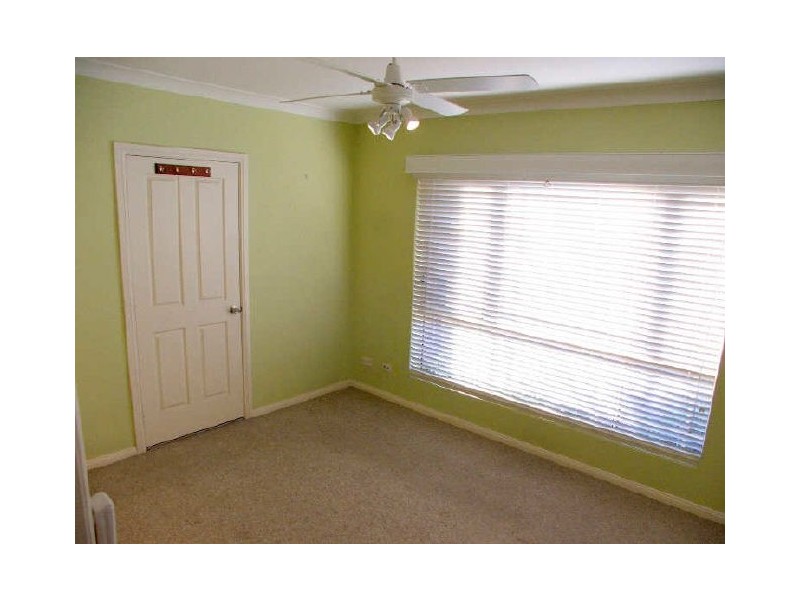 2/53 Ogilvy Street, Peakhurst NSW 2210