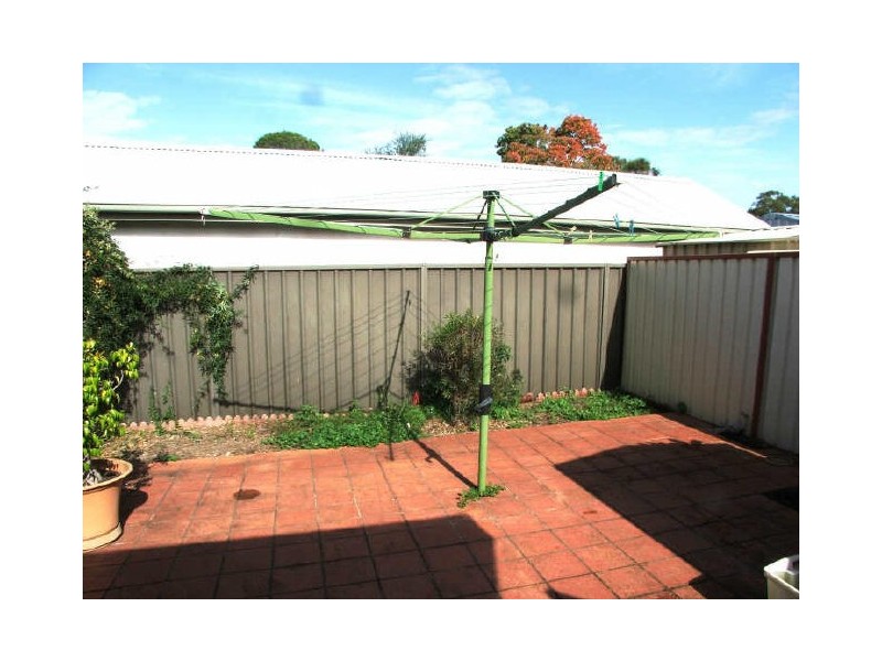 2/53 Ogilvy Street, Peakhurst NSW 2210