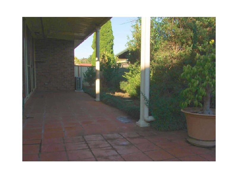 2/53 Ogilvy Street, Peakhurst NSW 2210