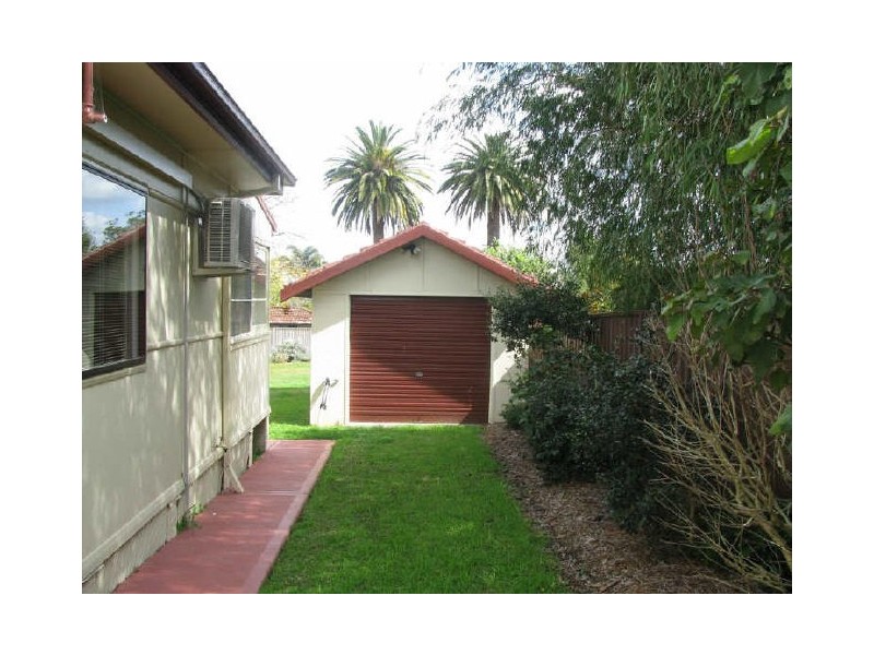 1 Clarke Street North, Peakhurst NSW 2210