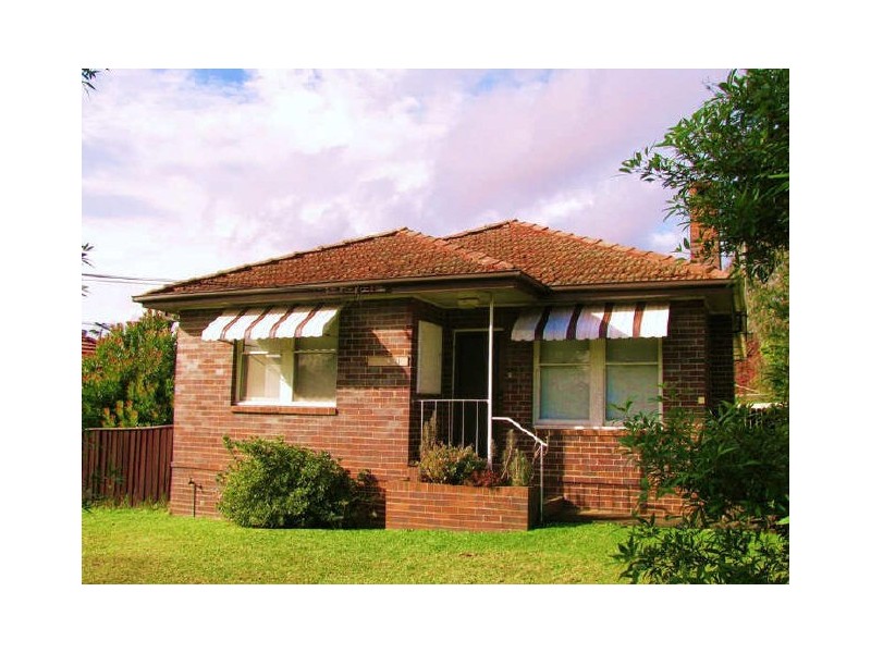 130 Belmore Road, Peakhurst NSW 2210