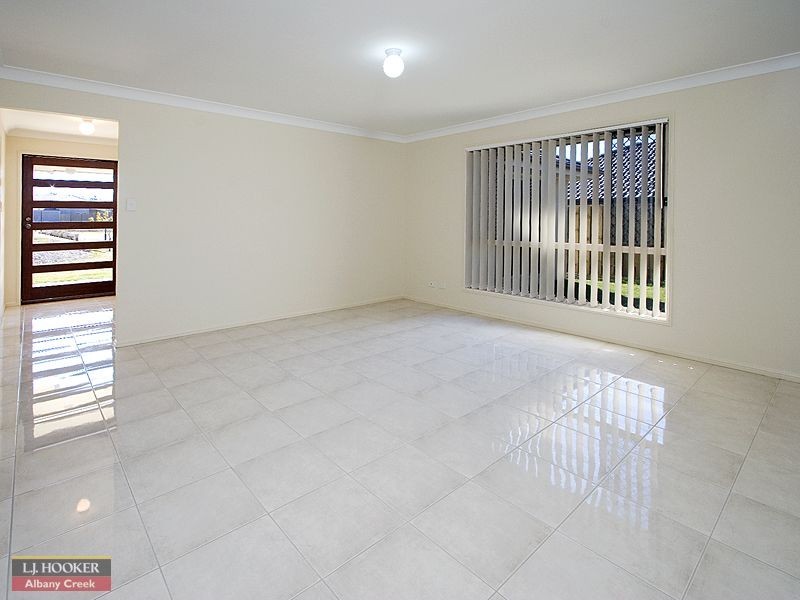 1 Bend Court, Eatons Hill QLD 4037