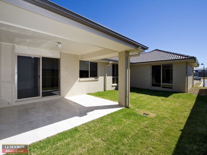 1 Bend Court, Eatons Hill QLD 4037