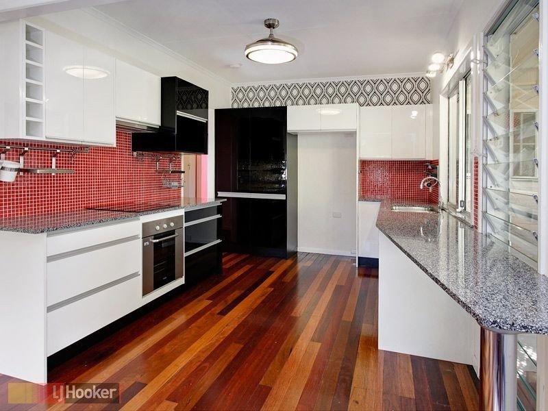 24 Boona Street, Petrie QLD 4502