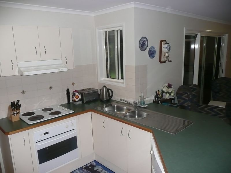 17 Saraband Drive, Eatons Hill QLD 4037