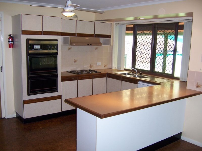 5 Somers Street, Eatons Hill QLD 4037