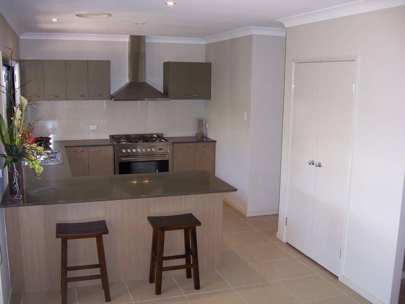 2 Tributary Court, Eatons Hill QLD 4037