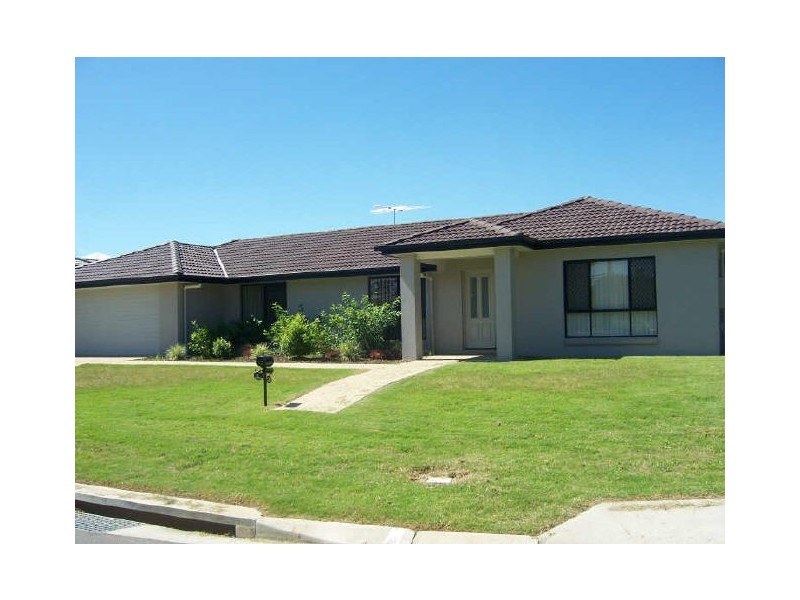 2 Shallows Court, Eatons Hill QLD 4037