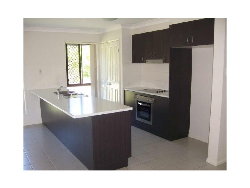 2 Shallows Court, Eatons Hill QLD 4037