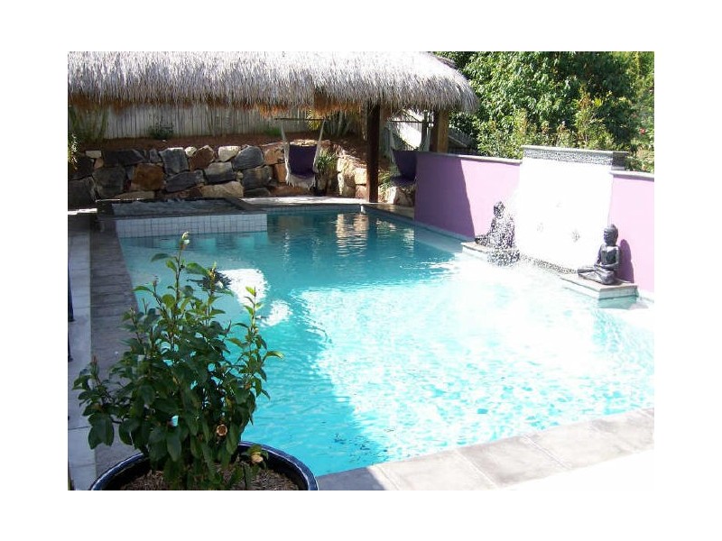 4 Meiland Court, Eatons Hill QLD 4037