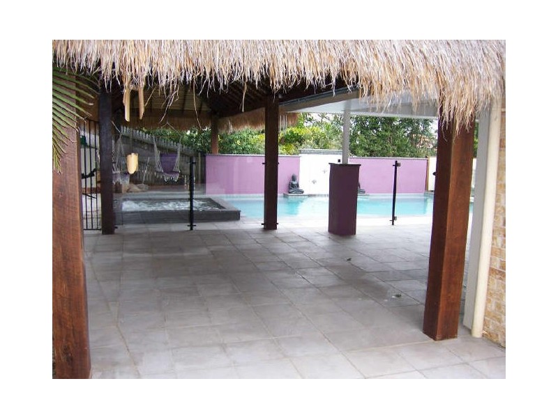 4 Meiland Court, Eatons Hill QLD 4037