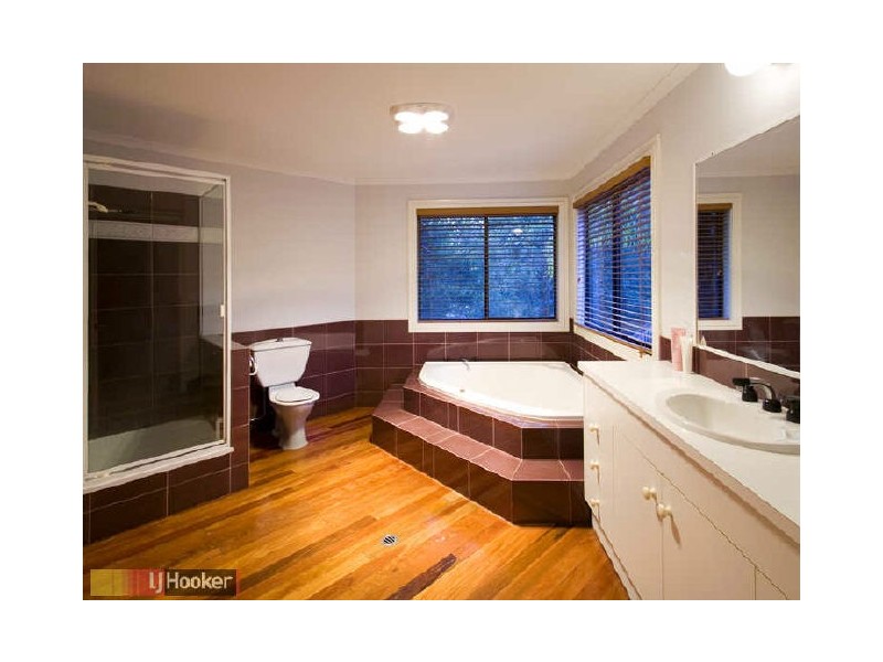 Eatons Hill QLD 4037