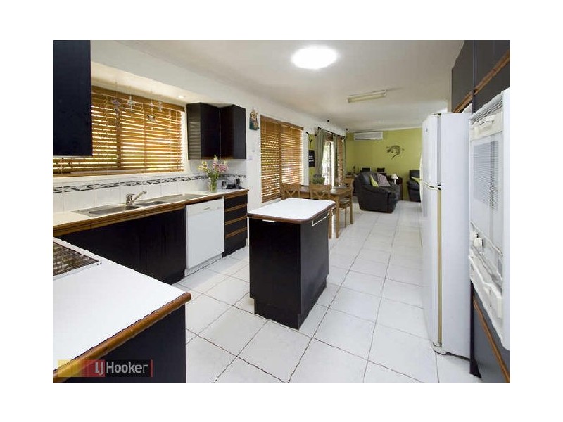 7 Chestnut Drive, Murrumba Downs QLD 4503
