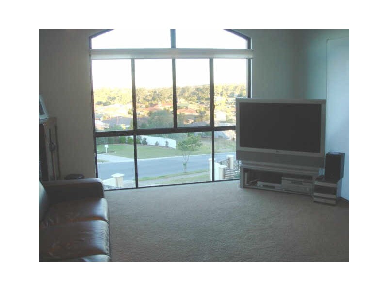 85 Hillenvale Avenue, Arana Hills QLD 4054