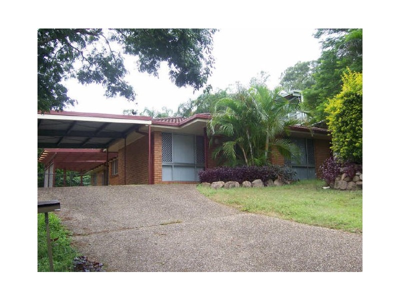 9 Danaus Court, Eatons Hill QLD 4037