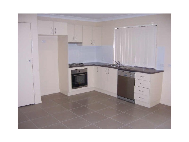11 Adam Street, Kallangur QLD 4503